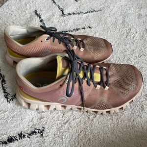 On Cloud X Helion Women's Running Shoes